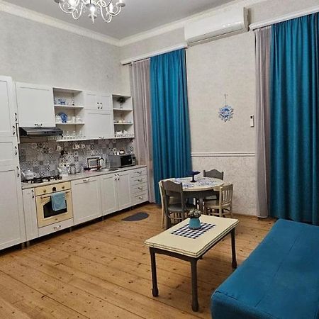 Apartament On Aghmashenebeli 26 Tbilisi Bagian luar foto