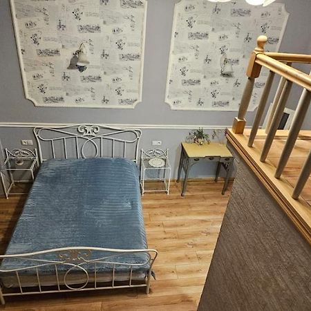Apartament On Aghmashenebeli 26 Tbilisi Bagian luar foto