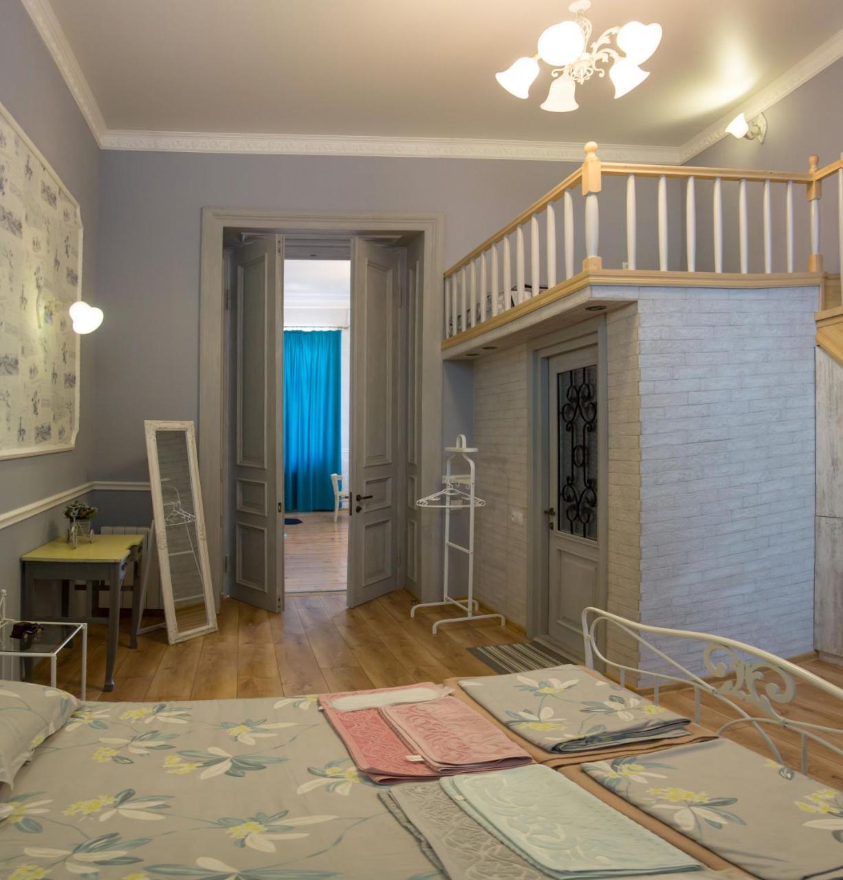 Apartament On Aghmashenebeli 26 Tbilisi Bagian luar foto