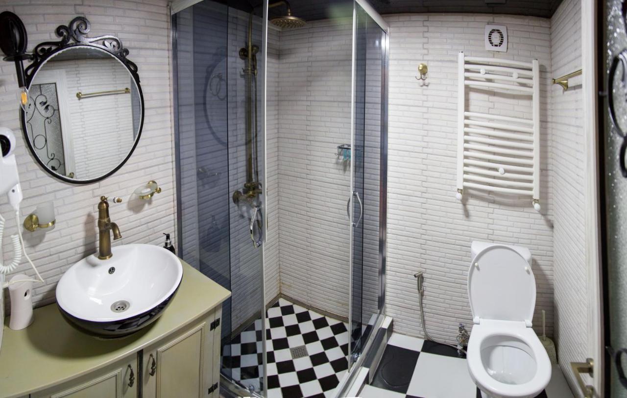 Apartament On Aghmashenebeli 26 Tbilisi Bagian luar foto