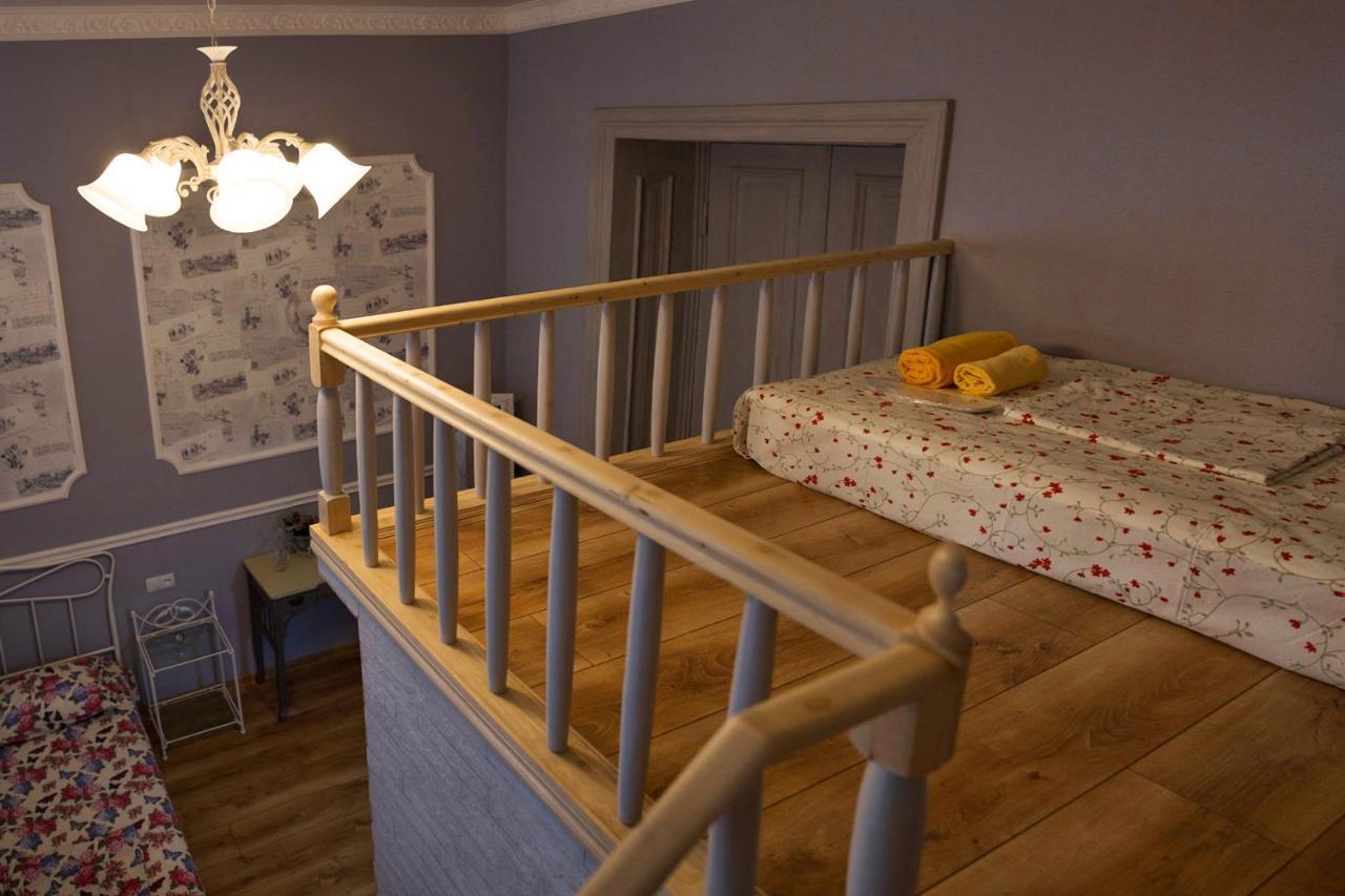 Apartament On Aghmashenebeli 26 Tbilisi Bagian luar foto